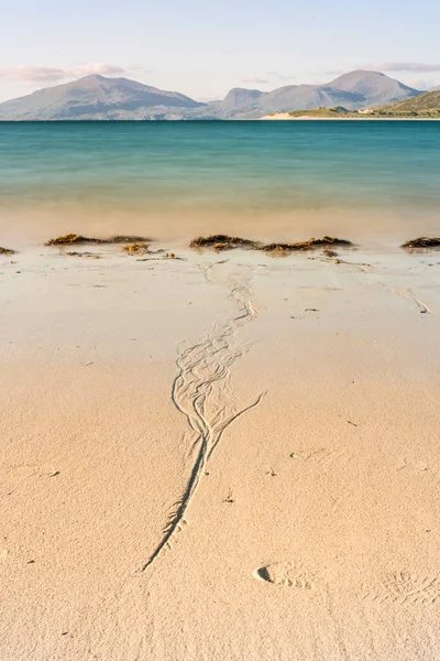 Isle of Harris landskap-vackra ändlösa sandstrand och tur — Stockfoto