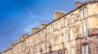 Edinburgh'un taştan yapılmış tipik binaları