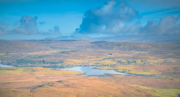 Isle of Skye landskap-Loch Bracadale, Cuillin Mountains, atla — Stockfoto