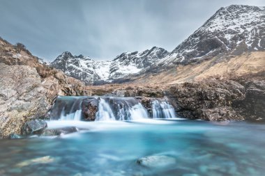 Skye Isle - Peri Havuzları Şelale