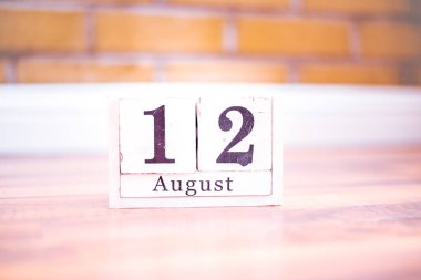 12 Ağustos - 12 Ağustos - Doğum Günü - Uluslararası Gün - Nati