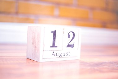 12 Ağustos - 12 Ağustos - Doğum Günü - Uluslararası Gün - Nati