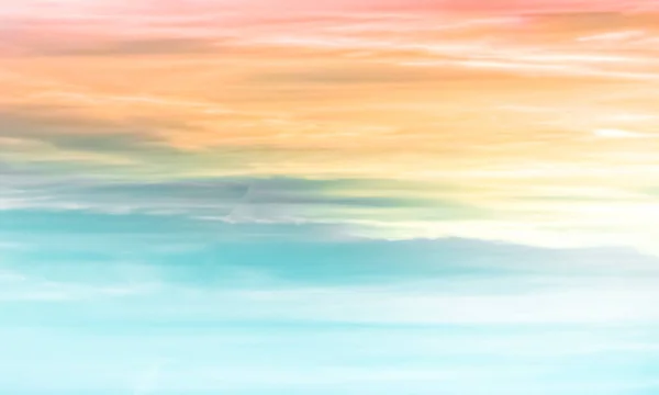 Gün batımı gökyüzü - renkli bulutlar ve gökyüzü - mavi, sarı, turuncu ve