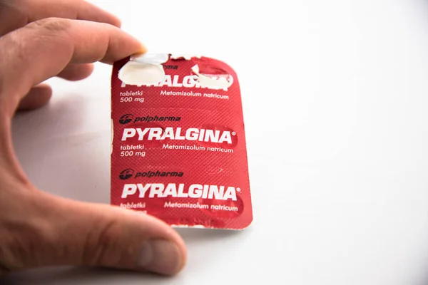 Alloa, Schottland - 14. August 2019: eine Blase von Pyralgina-Schmerzen — Stockfoto