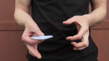 Bir el spinner ile Tricks