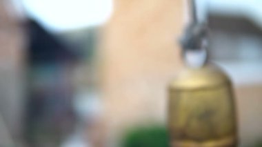 İpe asılmış çan