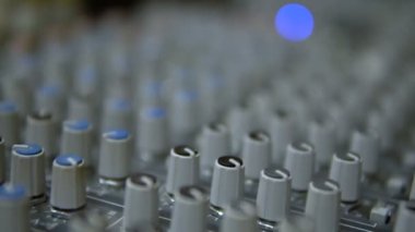 Ses ayarları için aygıt. Özel profesyonel ekipmanlar. Yavaş çekim