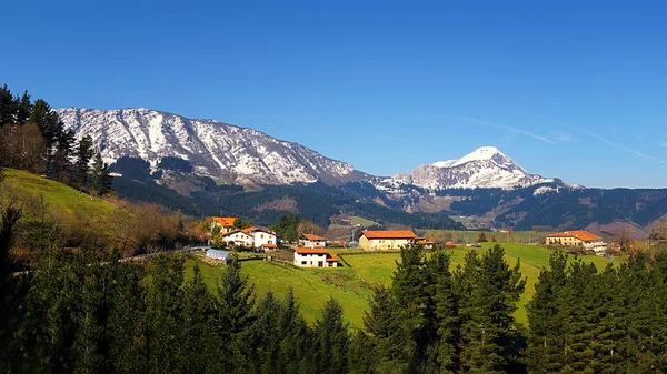 Panorama Casas Aramaio Invierno — Foto de Stock