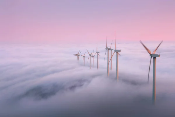 Energia Renovável Com Turbinas Eólicas — Fotografia de Stock