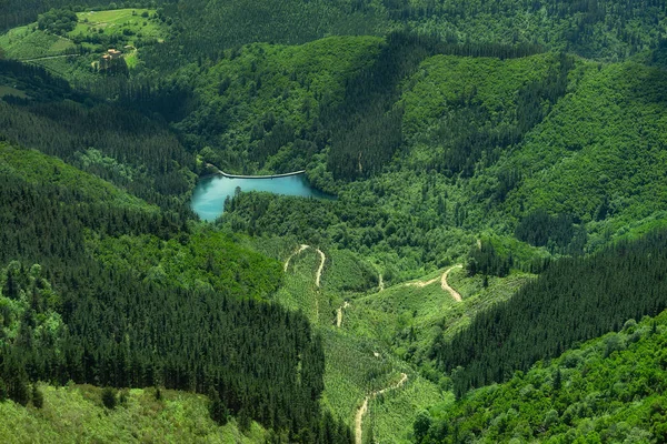 Réservoir de Zollo dans la nature de Ganekogorta — Photo