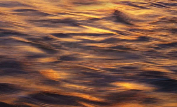 Texturas de agua de mar con desenfoque de movimiento —  Fotos de Stock