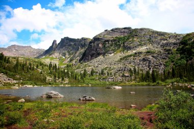 Milli Parkı Sibirya'da Ergaki görünümünü