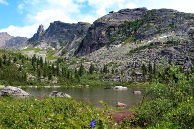 Milli Parkı Sibirya'da Ergaki görünümünü