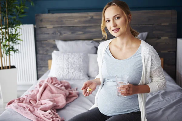 Portrait Young Pregnant Woman Taking Medicine Drinking Water — Stock Photo, Image