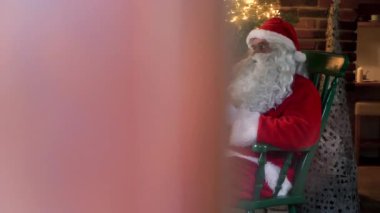 Noel Baba onun özel liste denetimi