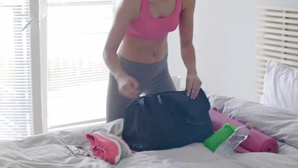 활기찬 하루를 체육관 가방을 — 비디오