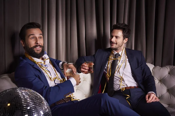 Male Friends Drinking Whiskey Night Club — Stock Photo, Image