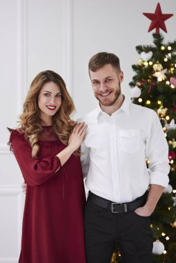 Portre od zarif ve kucakladı çift 