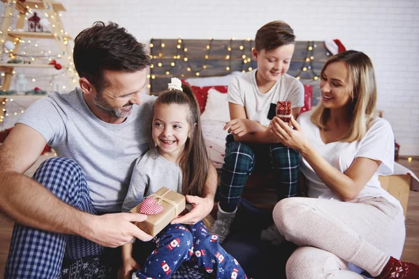 Família Feliz Tempo Natal — Fotografia de Stock