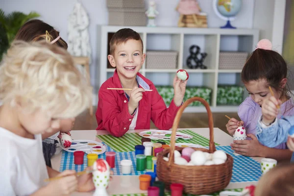 Group Children Painting Easter Eggs — Stock Photo, Image