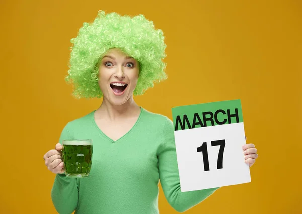 Shot Playful Woman Celebrating Saint Patrick Day — Stock Photo, Image