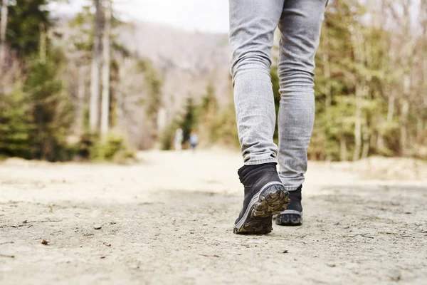 Low Section Man Hiking Mountains — Stock Photo, Image