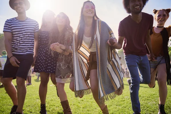 Group Happy People Running Music Festival — Stock Photo, Image