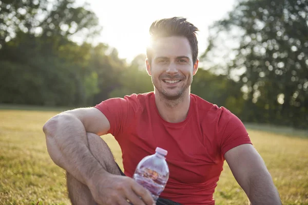 Smiling Man Resting Workout Fresh Air — Stock Photo, Image
