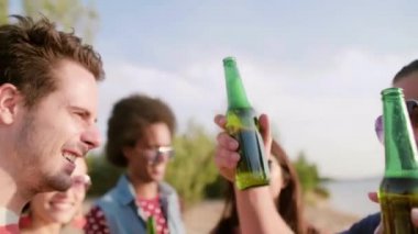 En iyi parti için Cheers