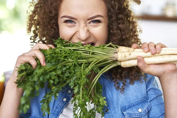 Grote Beet Van Organische Peterselie — Stockfoto