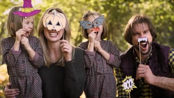 Handheld Video Shows Family Scary Masks — ストック動画