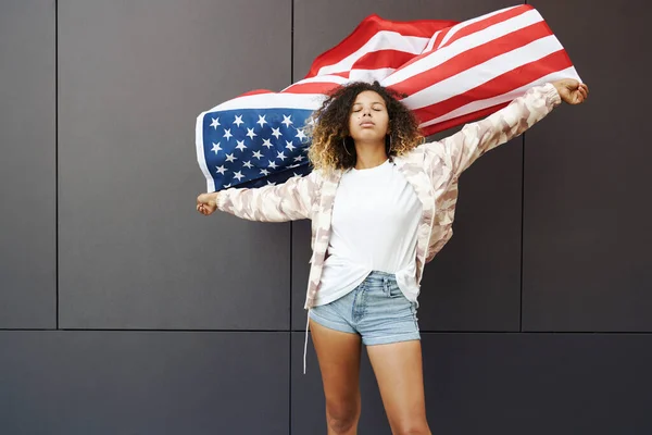 Proud Woman Holding American Flag — Stock Photo, Image