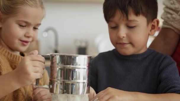 Video Children Applying Flour Bakeboard Shot Red Helium Camera — Stock Video