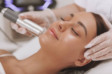 Güzel bayanı ziyaret güzellik uzmanı güzellik Kliniği