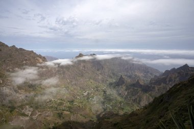 Santo Antao, C adasının dağların güzel manzarası