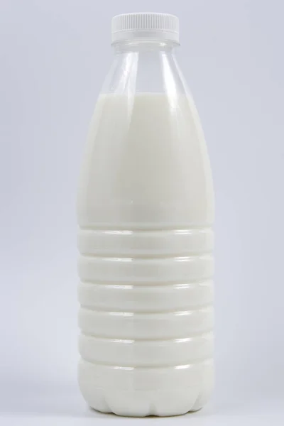 Witte Melk Een Plastic Fles — Stockfoto