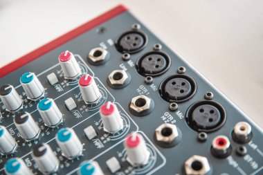 Ses üreticinin analog Mikser fotoğrafı yakın çekim