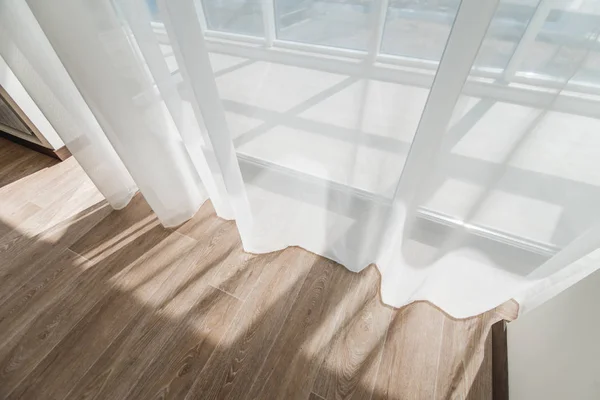 Beyaz şeffaf perde fotoğraf