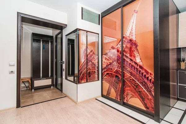 Bir salonun tasarım fotoğrafı