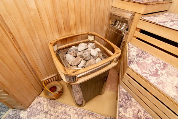 Ahşap bir banyo fotoğrafı