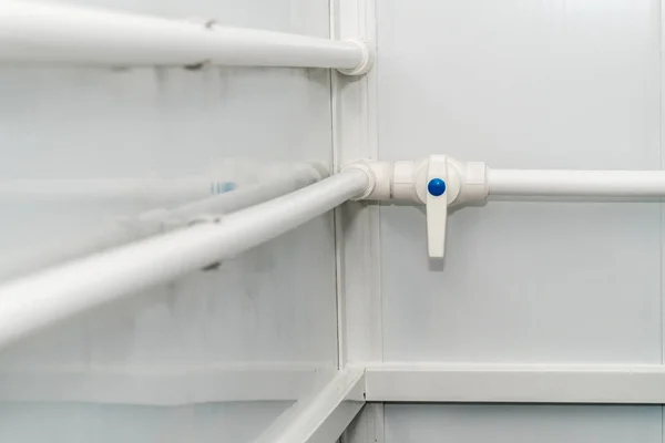 Photo of the established plastic pipes for water — Stock Photo, Image