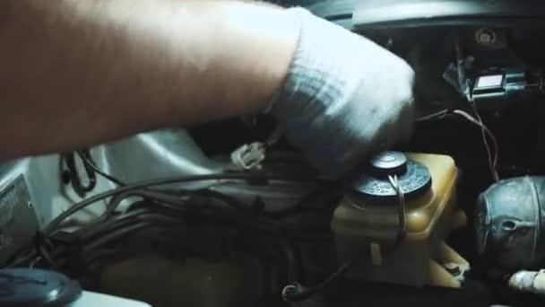 Zdjęcie Naprawy Biegu Rąk Mechaników Samochodowych — Wideo stockowe