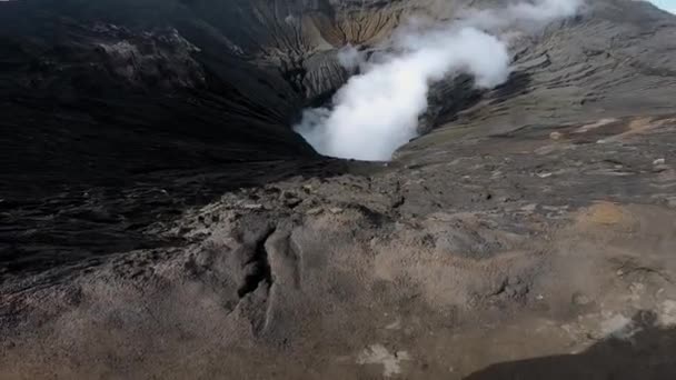 Video Timelapse Steaming Active Volcán Crater Bromo Island Java Indonesia — Vídeos de Stock