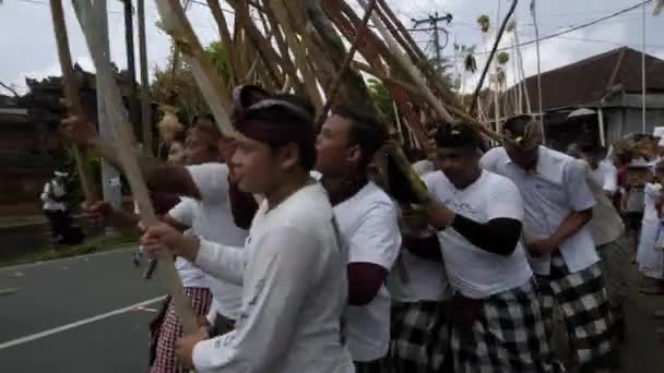 Desa Munggu Kabupaten Badung Bali Indonesia Febbraio 2020 Cerimonia Mekotek — Video Stock