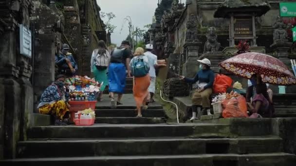 Pampatan Rendang Karangasem Regancy Bali Indonezja Lipca 2020 Wideo Ludzi — Wideo stockowe