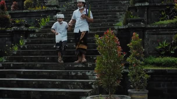 Pampatan Rendang Regancia Karangasem Bali Indonesia Julio 2020 Video Personas — Vídeos de Stock