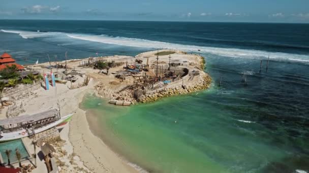 Vidéo Drone Construction Bateau Bois Sur Une Jetée Sable Bord — Video