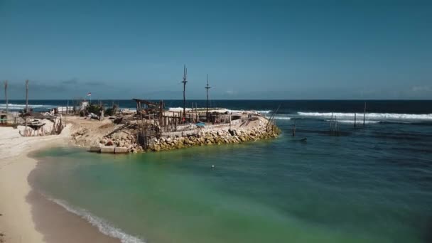 Video Von Der Drohne Des Baus Eines Holzbootes Auf Einem — Stockvideo