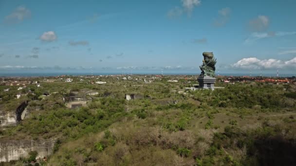 Parque Cultural Bali Indonésia Setembro 2020 Estátua Kencana Hindu Garuda — Vídeo de Stock