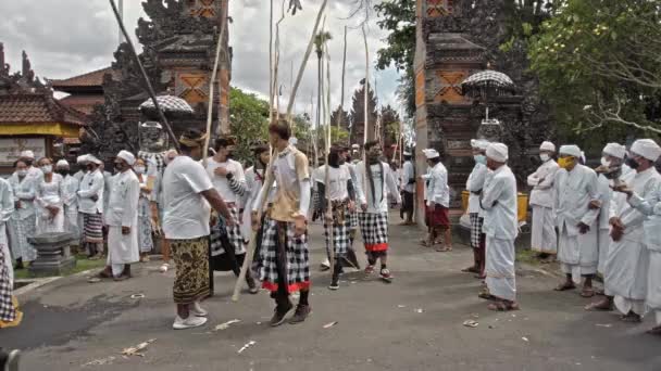 Desa Munggu Mengwi Kabupatten Badung Bali Indonesia September 2020 儀式Mekotek — ストック動画